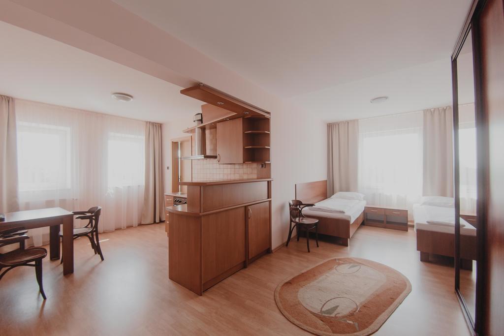 Hotel Cesarski - Kaiserhof Гижицко Экстерьер фото